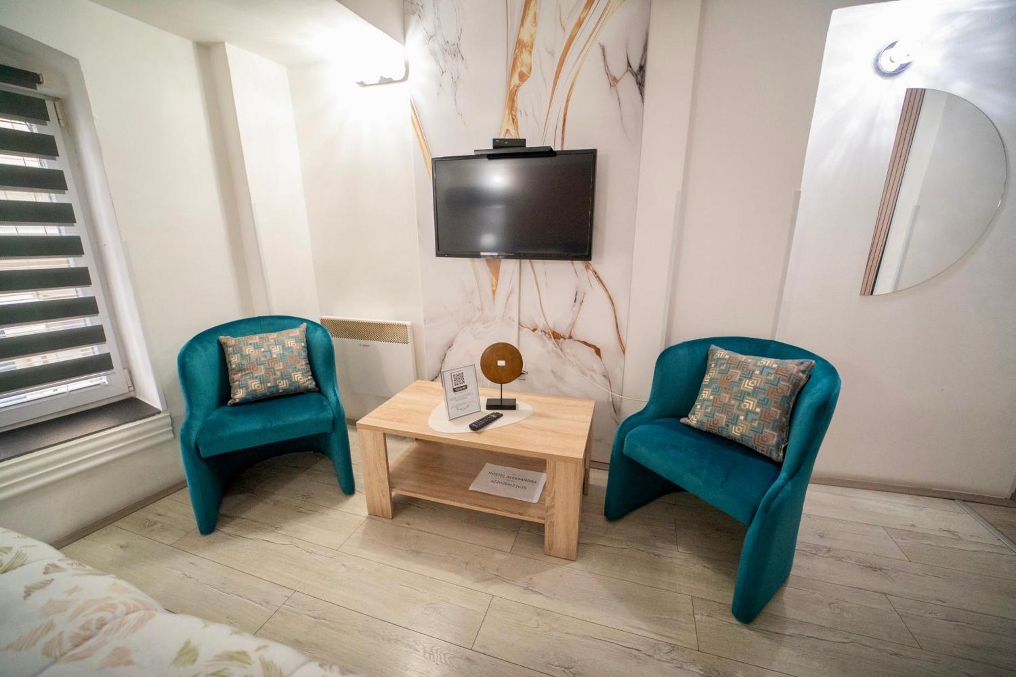 Apartmani Aleksandra U Centru Grada クラグイェヴァツ エクステリア 写真